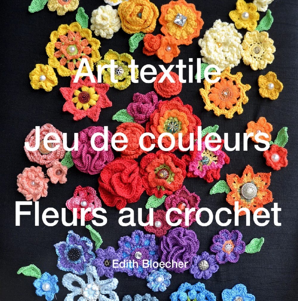 livre art textile, jeu de couleurs, fleurs au crochet